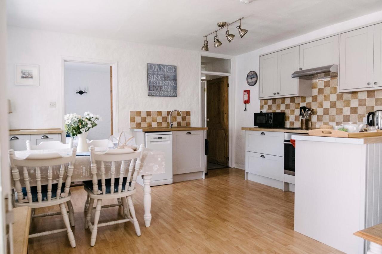 Finest Retreats - Swallow Cottage Сейнт Остел Екстериор снимка