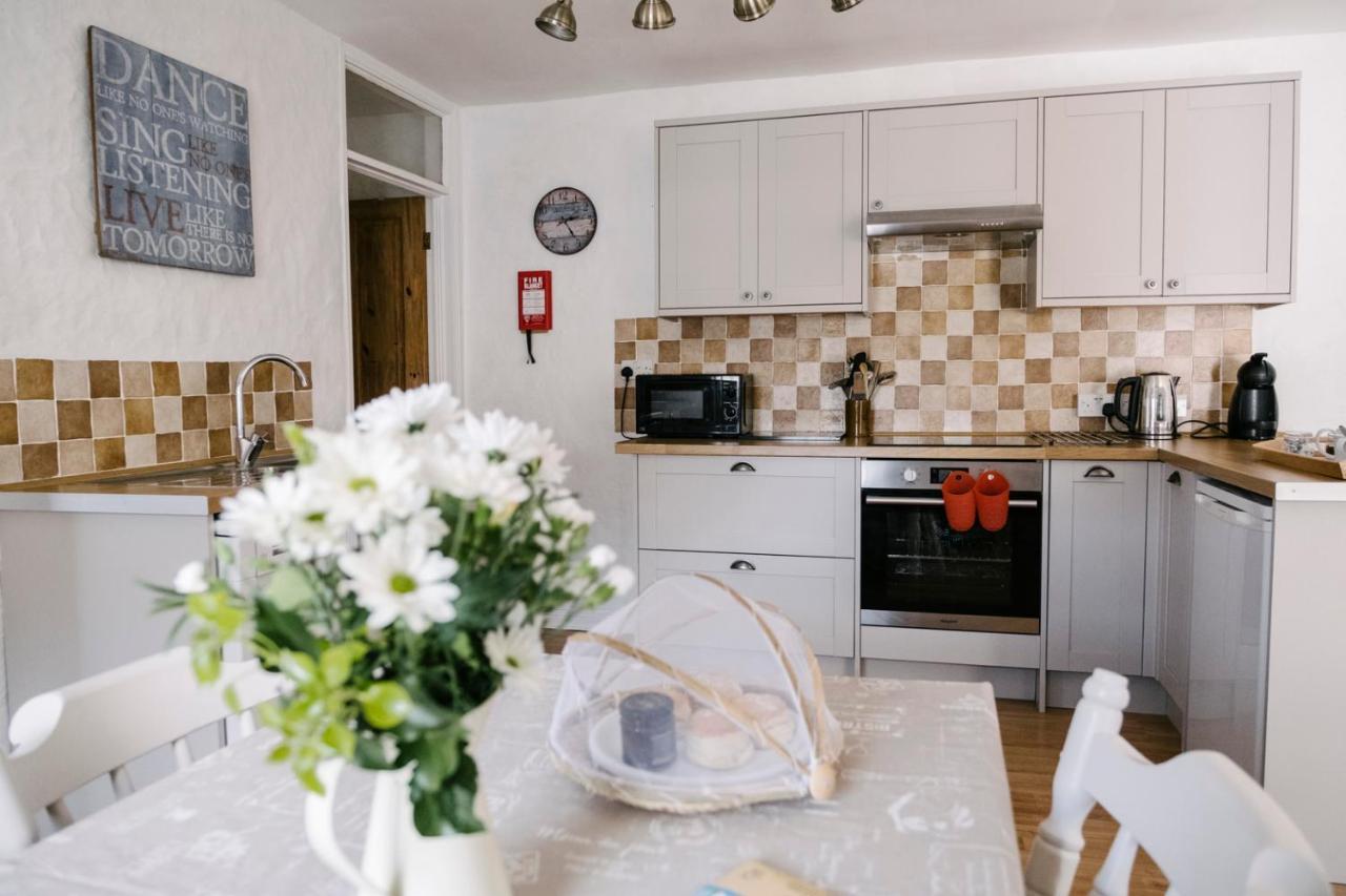 Finest Retreats - Swallow Cottage Сейнт Остел Екстериор снимка
